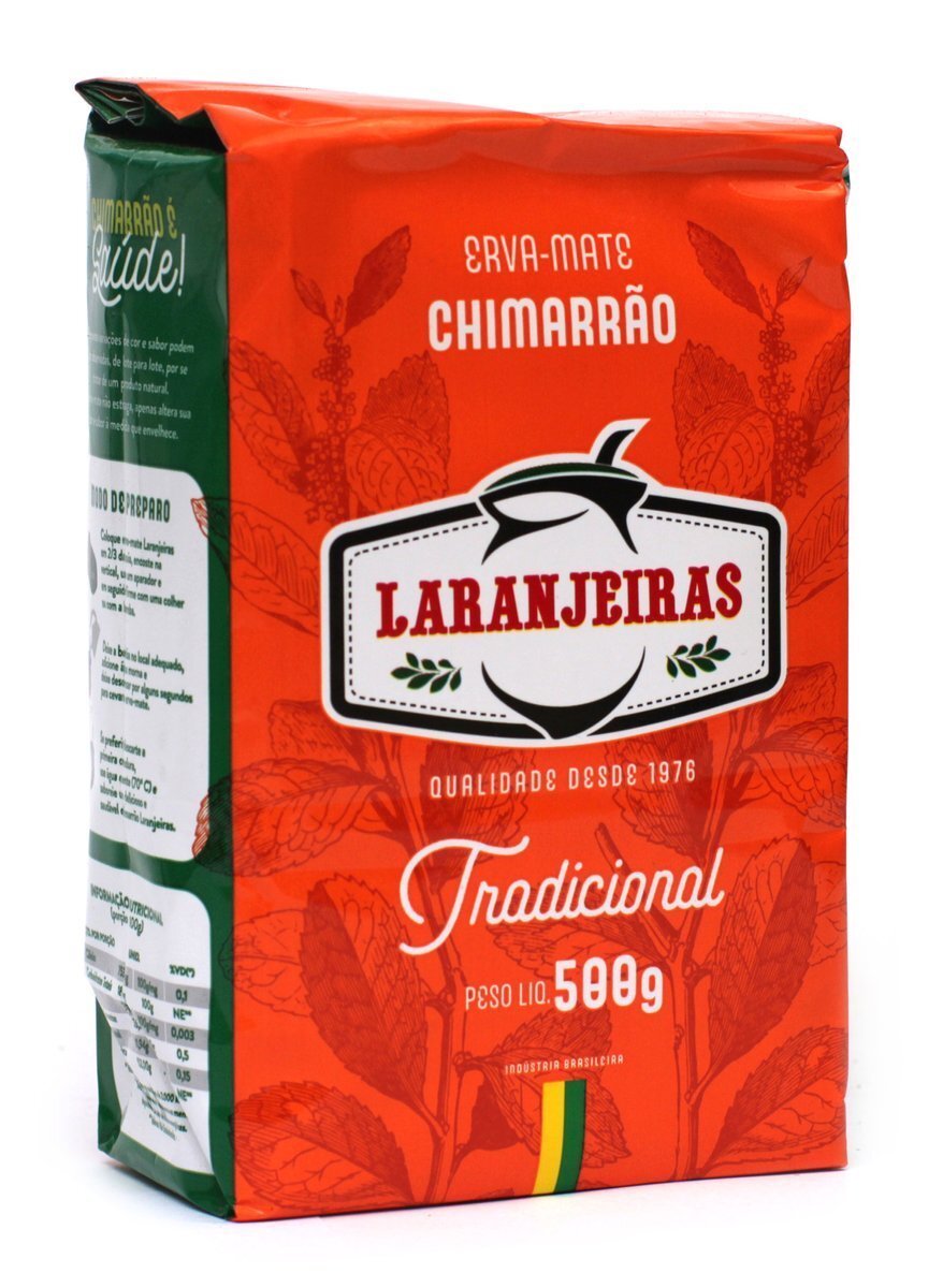 Opakowanie Yerba Mate Laranjeiras Chimarrao Tradicional o wadze 500g, z czerwonym tłem i białym logo z napisem \'LARANJEIRAS\'. Widoczny tekst: \'ERVA-MATE CHIMARRÃO\', \'QUALIDADE DESDE 1976\', \'Tradicional\', \'PESO LÍQ. 500g\'.