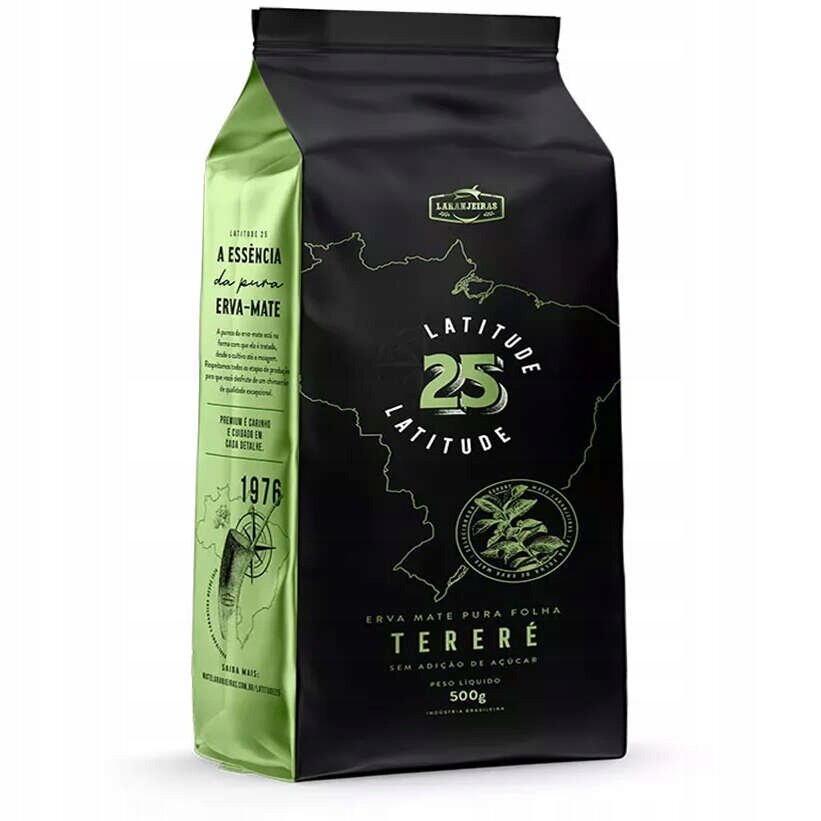 Opakowanie Yerba Mate Laranjeiras Terere Erva-Mate 500g Pura Folha Latitude 25 z czarno-zielonym designem i mapą na froncie. Widoczny tekst: \'Latitude 25\', \'Erva Mate Pura Folha\', \'Tereré\', \'Sem adição de açúcar\', \'Peso líquido 500g\'.