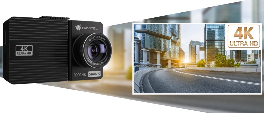 Obraz przedstawia wideorejestrator z napisem \'NAVITEL R900 4K\' oraz \'4K ULTRA HD\'. Obok urządzenia widoczna jest fotografia nowoczesnej ulicy z budynkami i logo \'4K ULTRA HD\'.