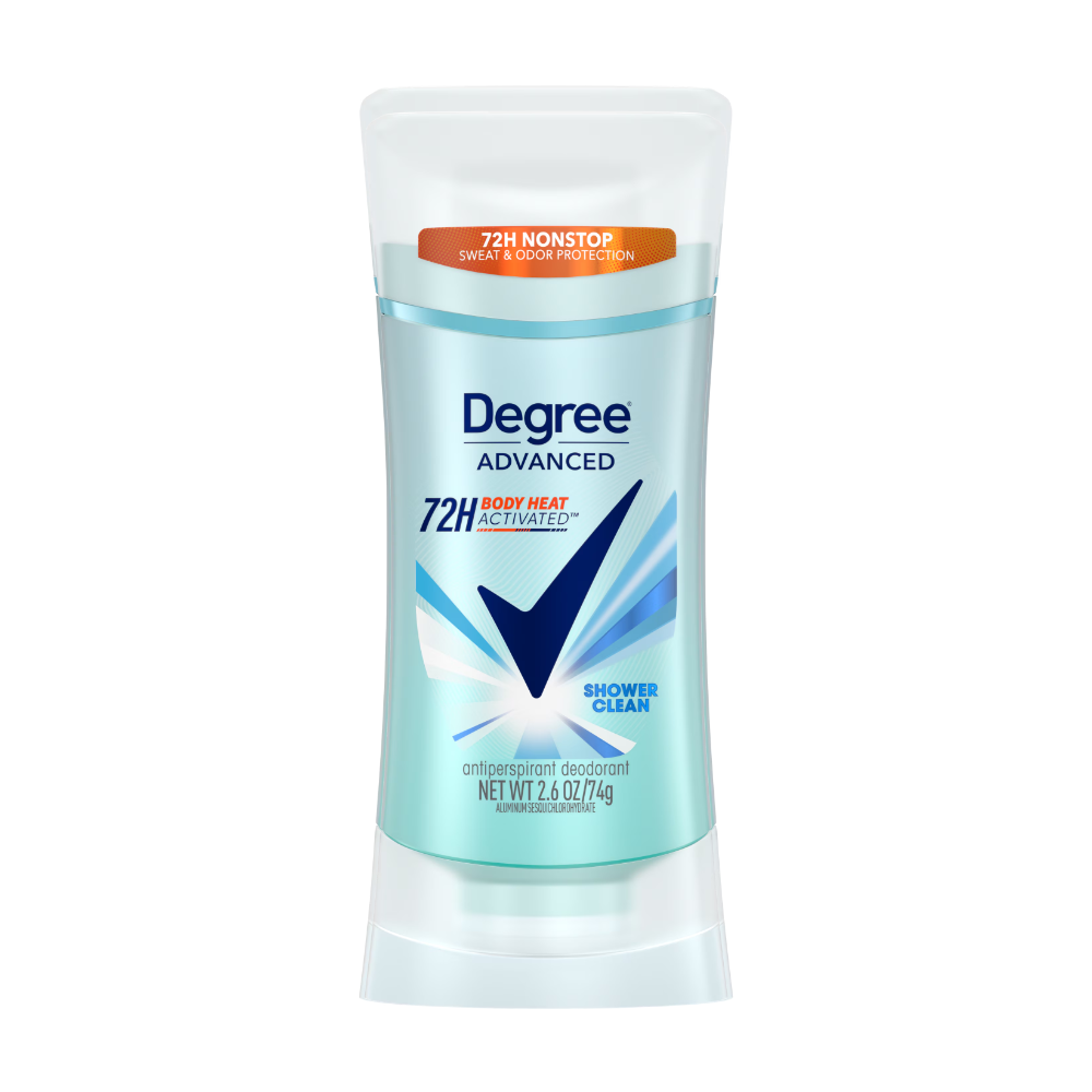 Opakowanie antyperspirantu z napisem \'Degree Advanced 72H Body Heat Activated Shower Clean\'. Na górze widnieje etykieta \'72H Nonstop Sweat & Odor Protection\'.