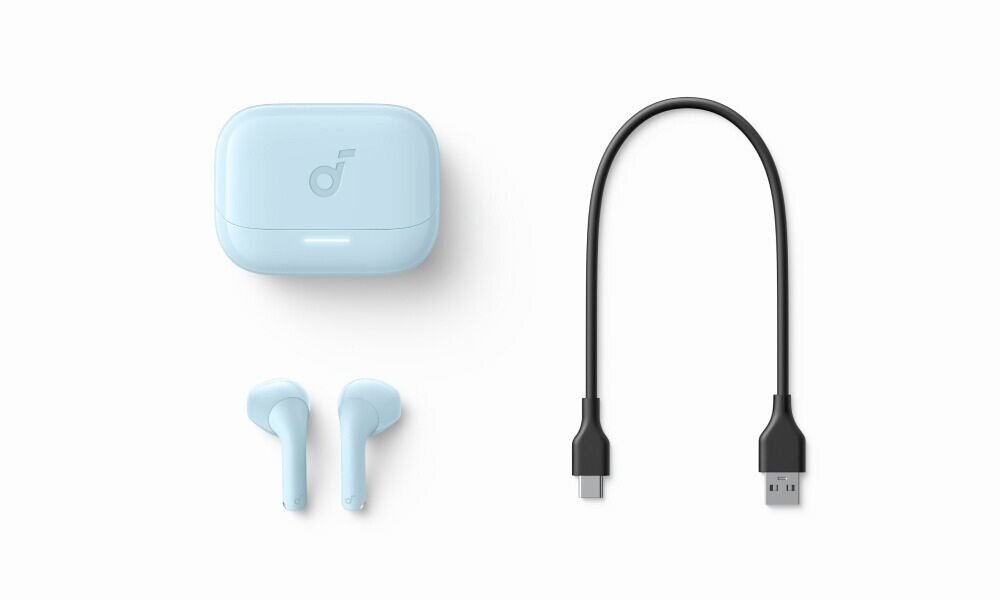 Na obrazie widoczne są niebieskie słuchawki douszne, etui ładujące z logo oraz czarny kabel USB. Etui i słuchawki mają jednolity, jasnoniebieski kolor.