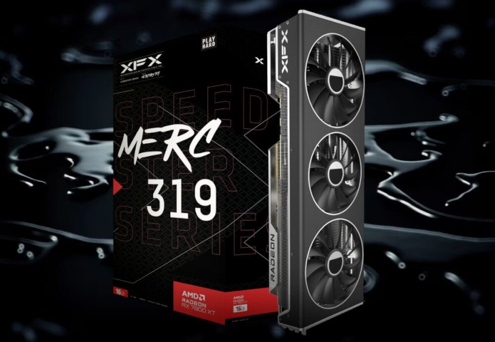 Obraz przedstawia kartę graficzną z trzema wentylatorami obok pudełka z napisem \'XFX SPEEDSTER SERIES MERC 319\'. Na pudełku widnieje logo AMD Radeon RX 7800 XT oraz oznaczenie 16 GB.