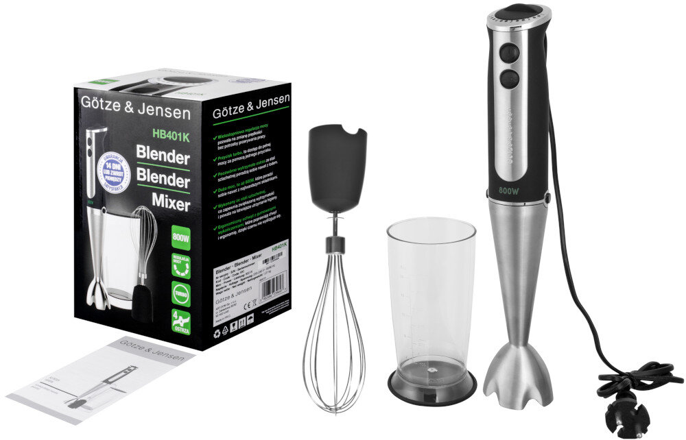 Na obrazie znajduje się zestaw blendera ręcznego Götze & Jensen HB401K, w skład którego wchodzą: blender, trzepaczka, pojemnik z miarką oraz instrukcja obsługi. Obok znajduje się pudełko z napisem \'Blender Blender Mixer\' oraz logo producenta.