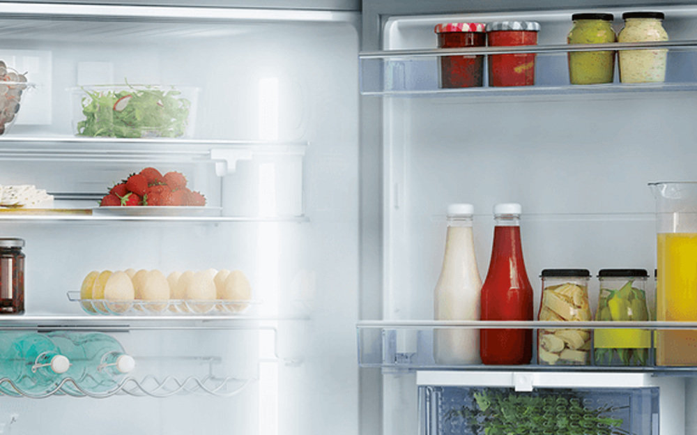 Lodówka BEKO RCNA366I30W - Oświetlenie LED