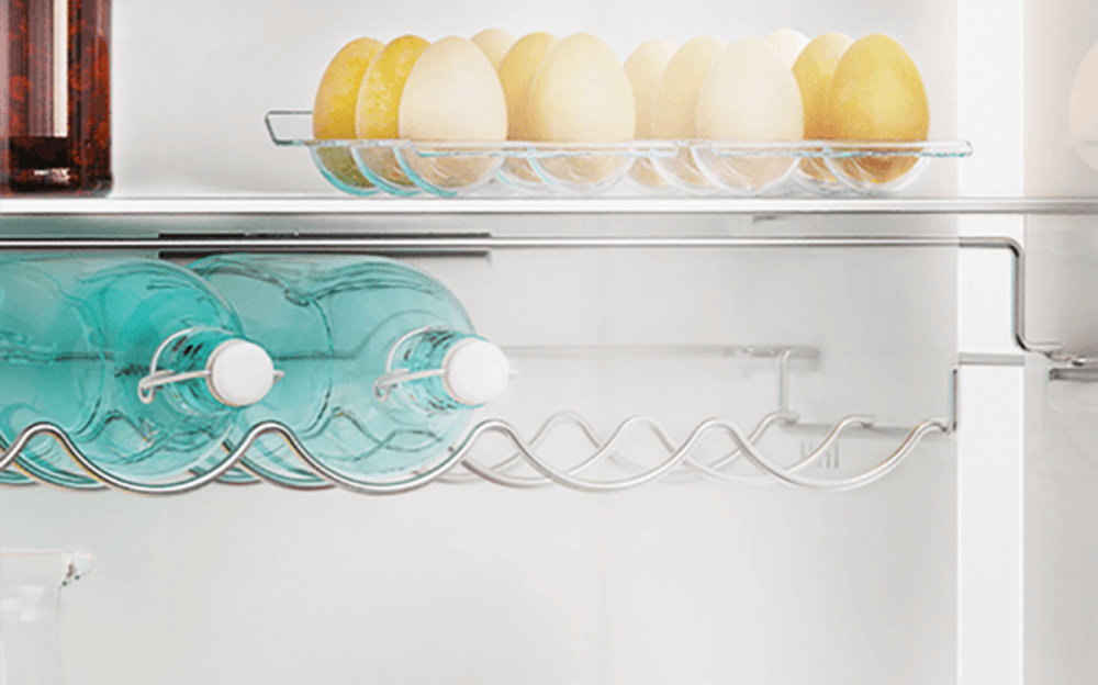 Lodówka BEKO RCNA366I30W - Półki na butelki