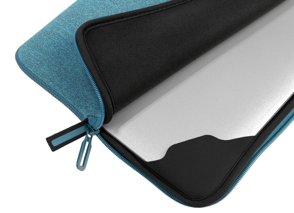 Etui na laptopa w kolorze morskim z czarnym wnętrzem, częściowo otwarte, z widocznym zamkiem błyskawicznym i fragmentem laptopa wewnątrz.