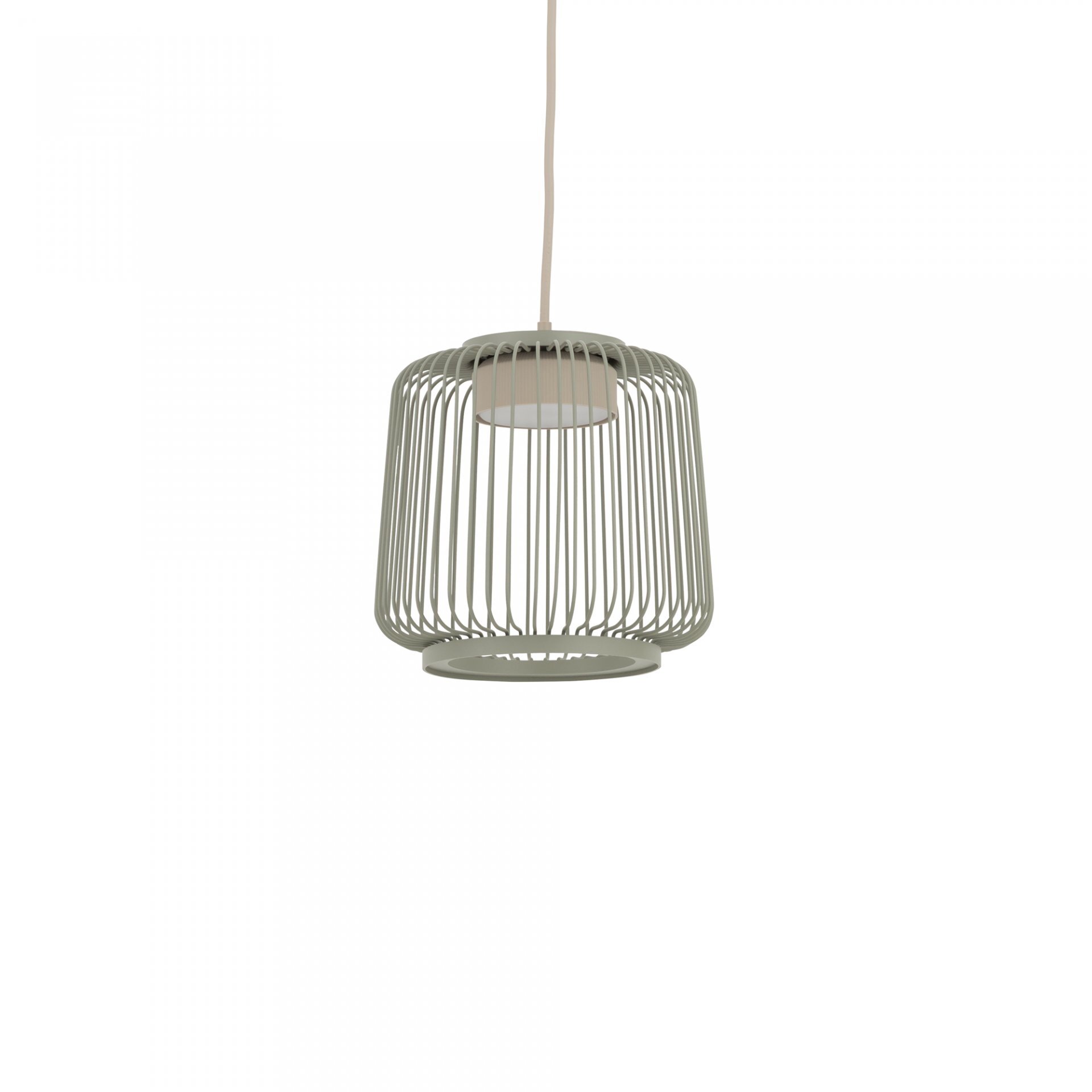 Lampa wisząca z metalowym kloszem w kształcie klatki, zawieszona na przewodzie. Klosz ma jasny kolor i otwartą konstrukcję z pionowymi prętami.