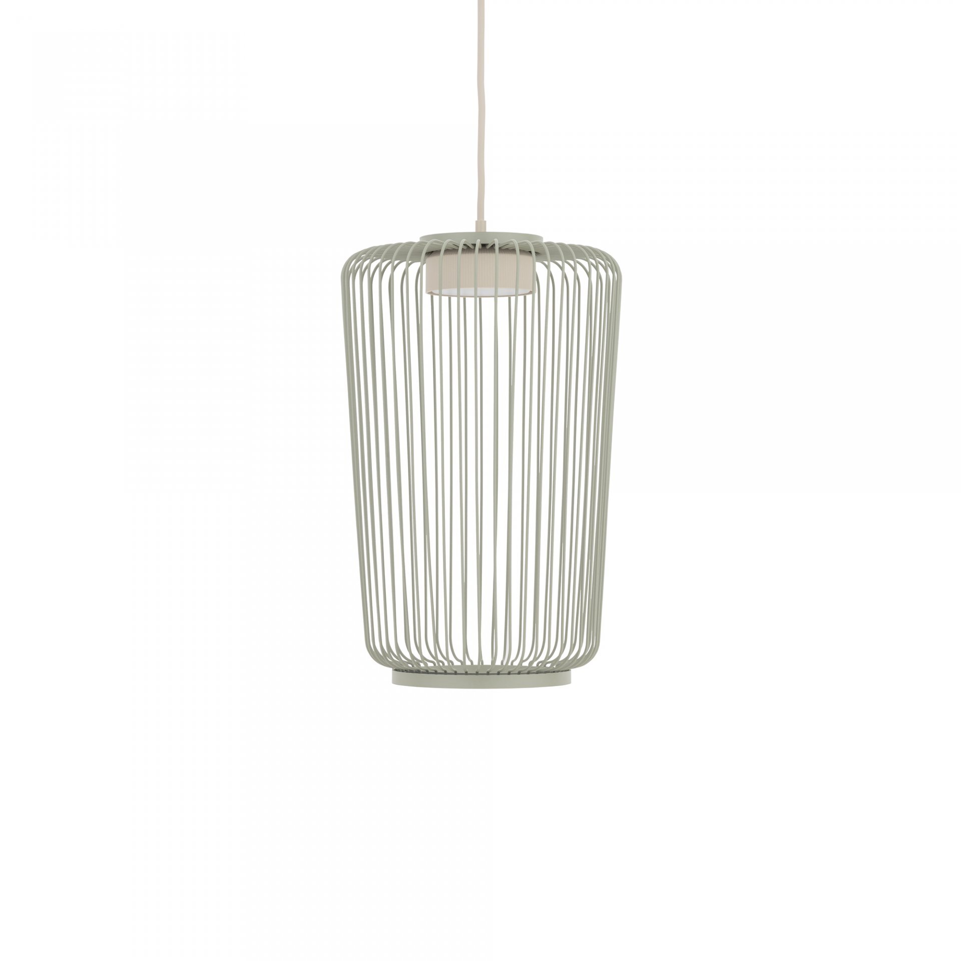 Lampa wisząca o cylindrycznym kształcie z metalowymi prętami tworzącymi ażurową konstrukcję. Kolor lampy jest jasny, a przewód jest widoczny u góry.