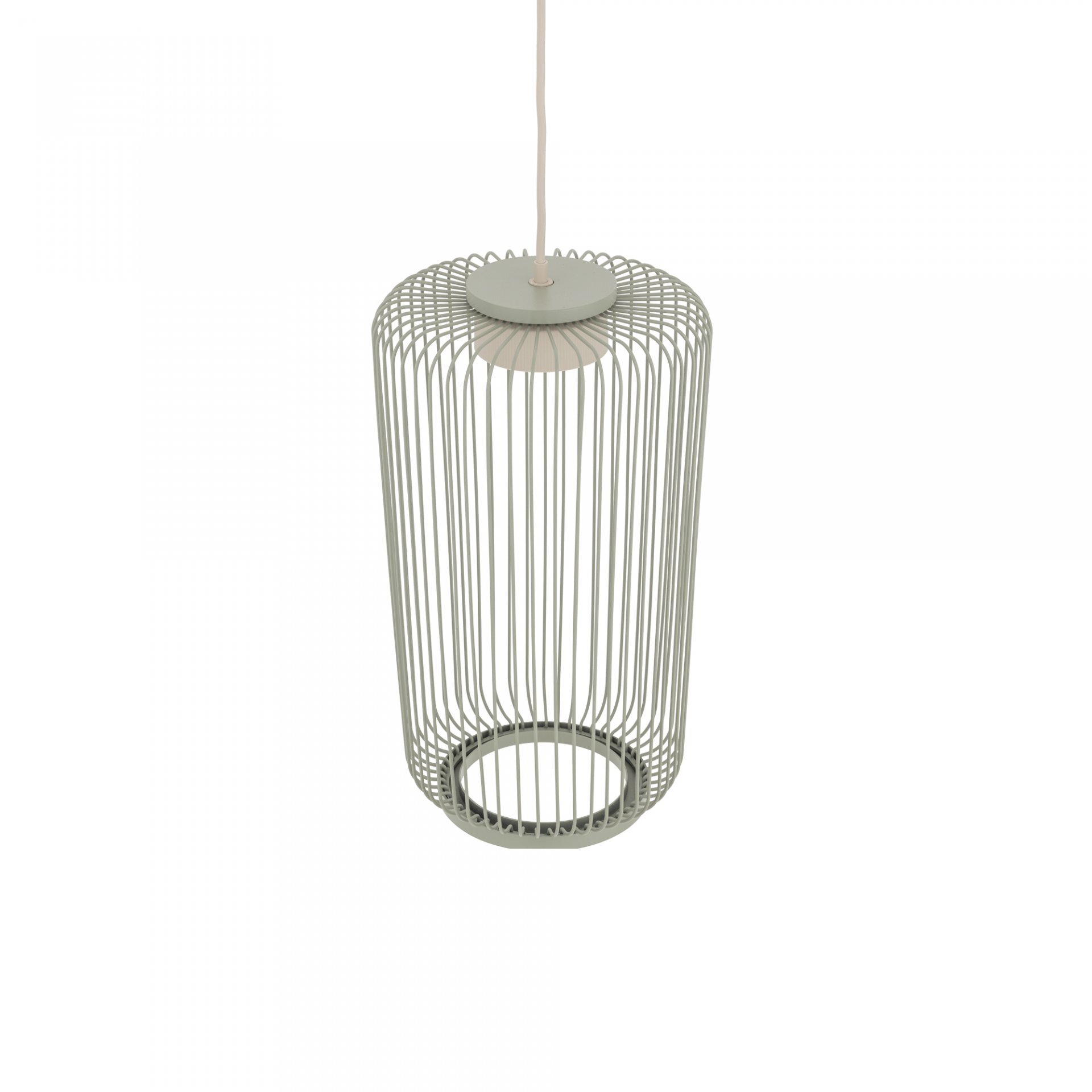 Lampa wisząca o cylindrycznym kształcie z metalowym kloszem złożonym z pionowych prętów. Lampa jest zawieszona na białym przewodzie.
