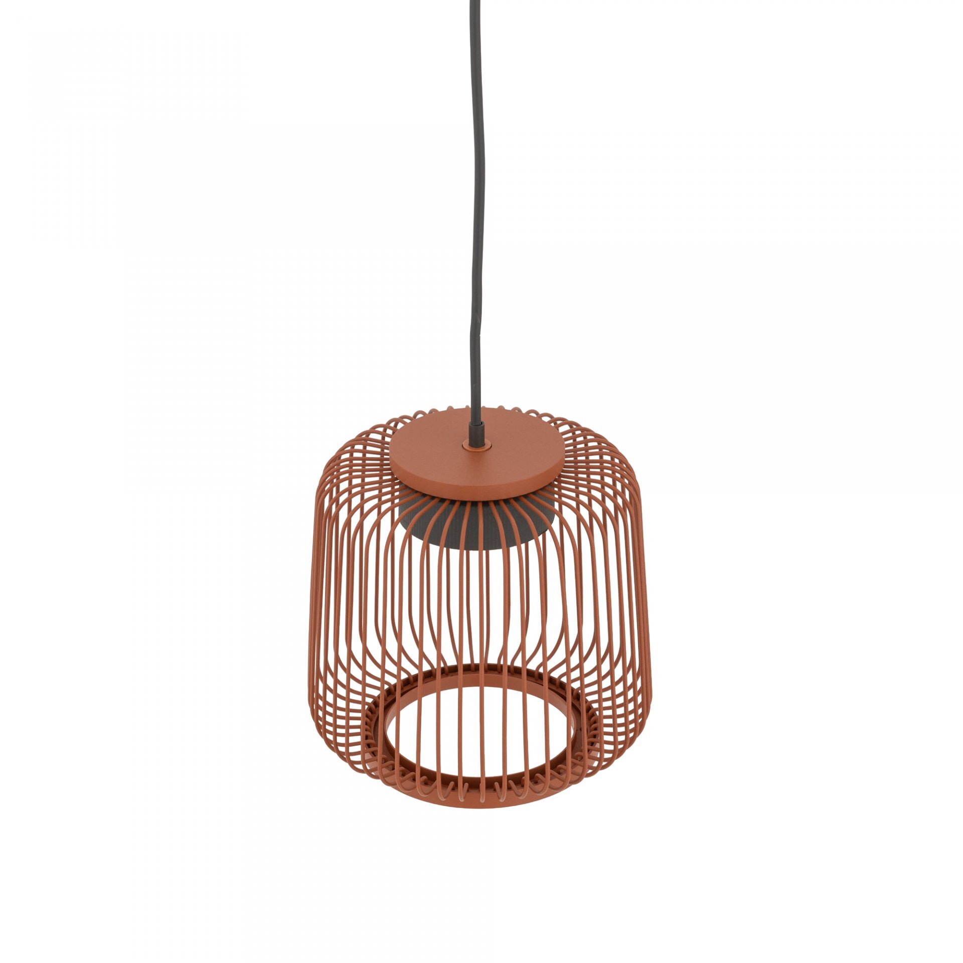 Lampa wisząca o metalowej konstrukcji w kolorze miedzianym, z przewodem zasilającym w kolorze czarnym. Klosz ma formę otwartej klatki z pionowymi prętami.