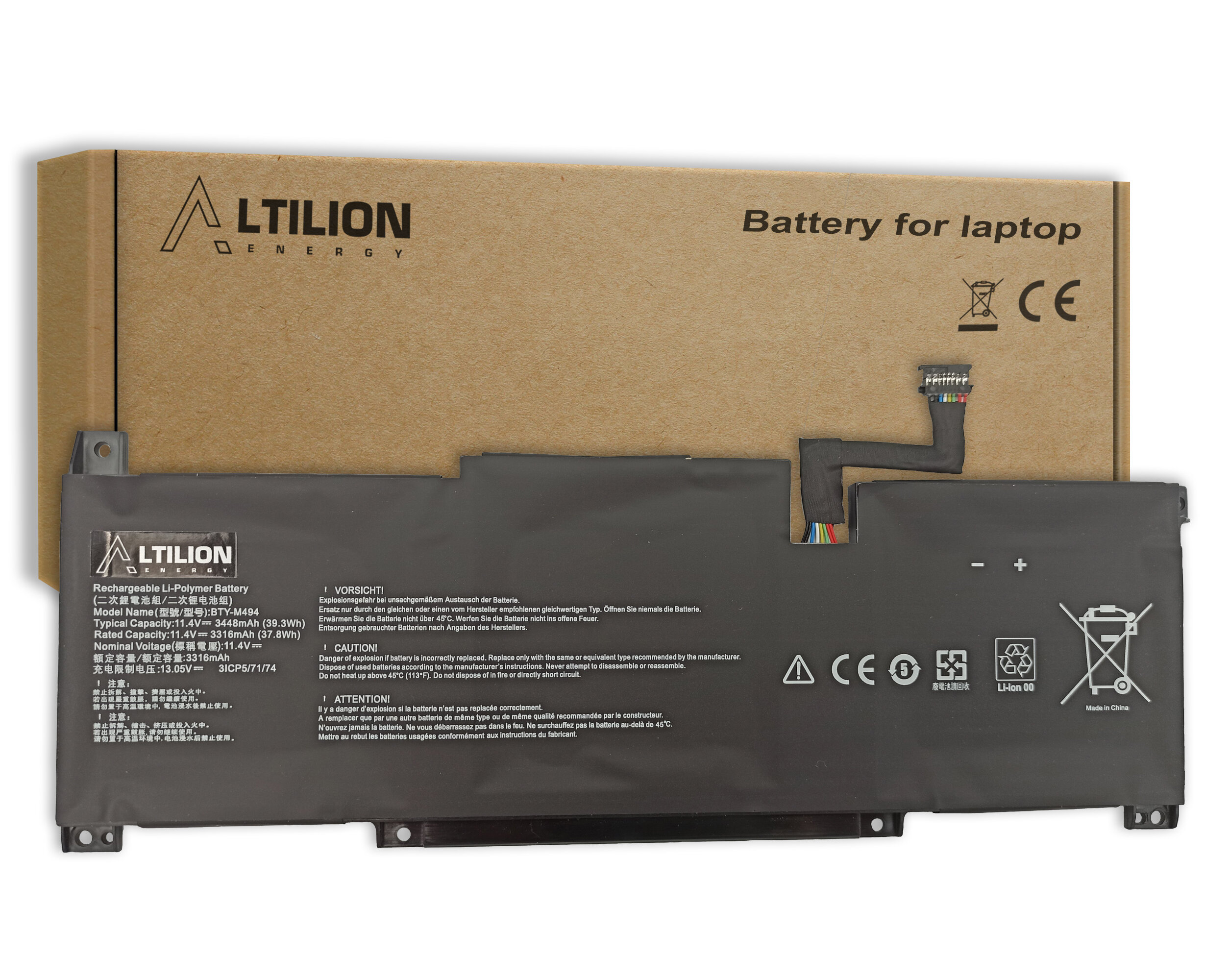 Na obrazie widoczna jest bateria litowo-polimerowa z logo \'Altilion Energy\' oraz tekstem informacyjnym na jej powierzchni. W tle znajduje się kartonowe opakowanie z napisem \'Battery for laptop\' i symbolami CE.