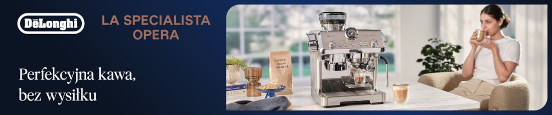 Obraz przedstawia ekspres do kawy z logo \'DeLonghi\' i napisem \'LA SPECIALISTA OPERA\'. Obok ekspresu znajduje się filiżanka kawy, a w tle osoba pijąca kawę.