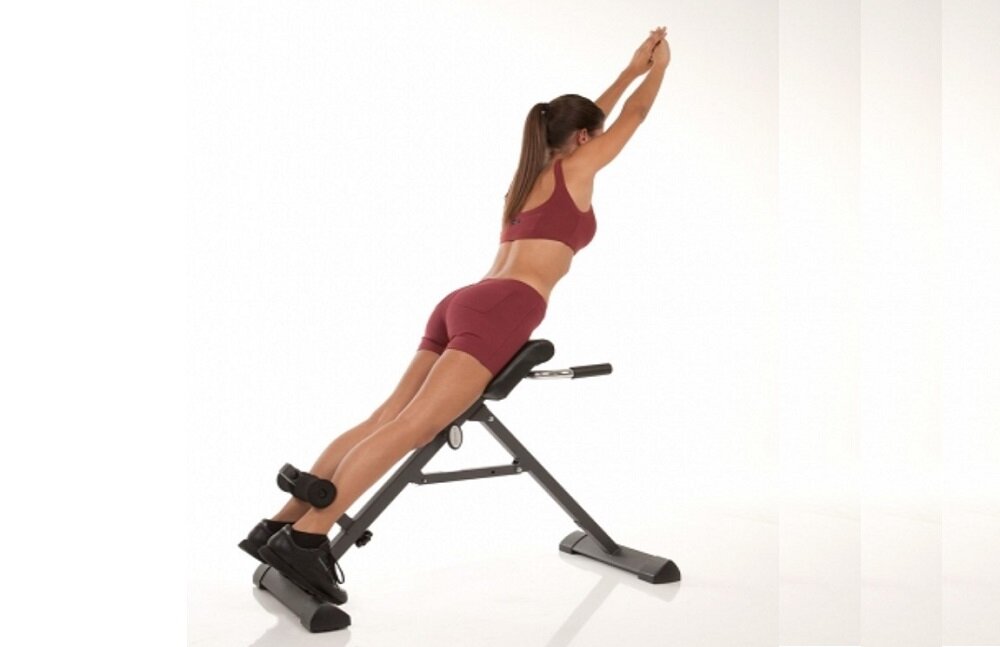 Ławka treningowa FINNLO Tricon 3868 Sprawdzi się jako jeden z elementów domowej siłowni