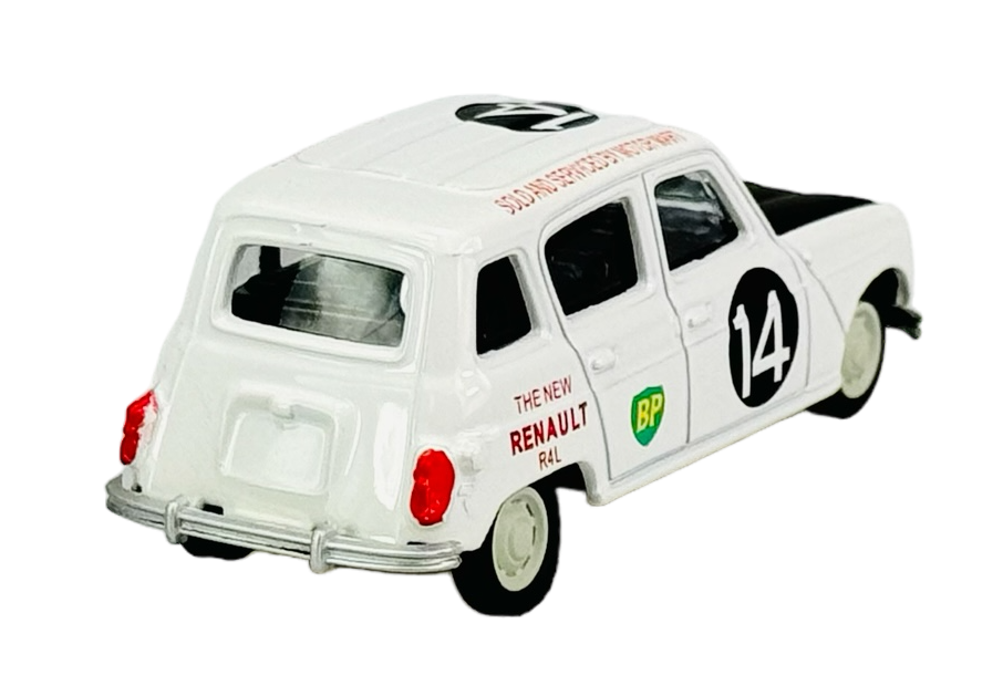 Model samochodu w kolorze białym z numerem 14 na drzwiach i dachu. Na boku widoczny jest napis \'THE NEW RENAULT R4L\' oraz logo BP.