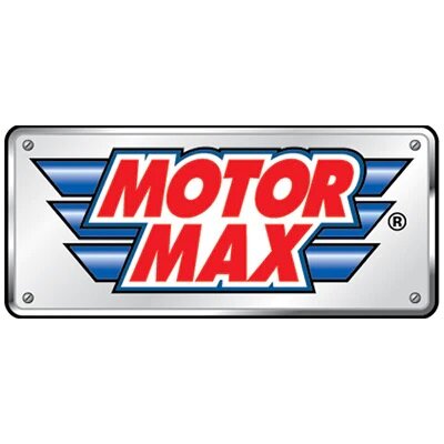 Logo z napisem \'MOTOR MAX\' w czerwonym kolorze na tle niebieskich skrzydeł i srebrnej ramki.