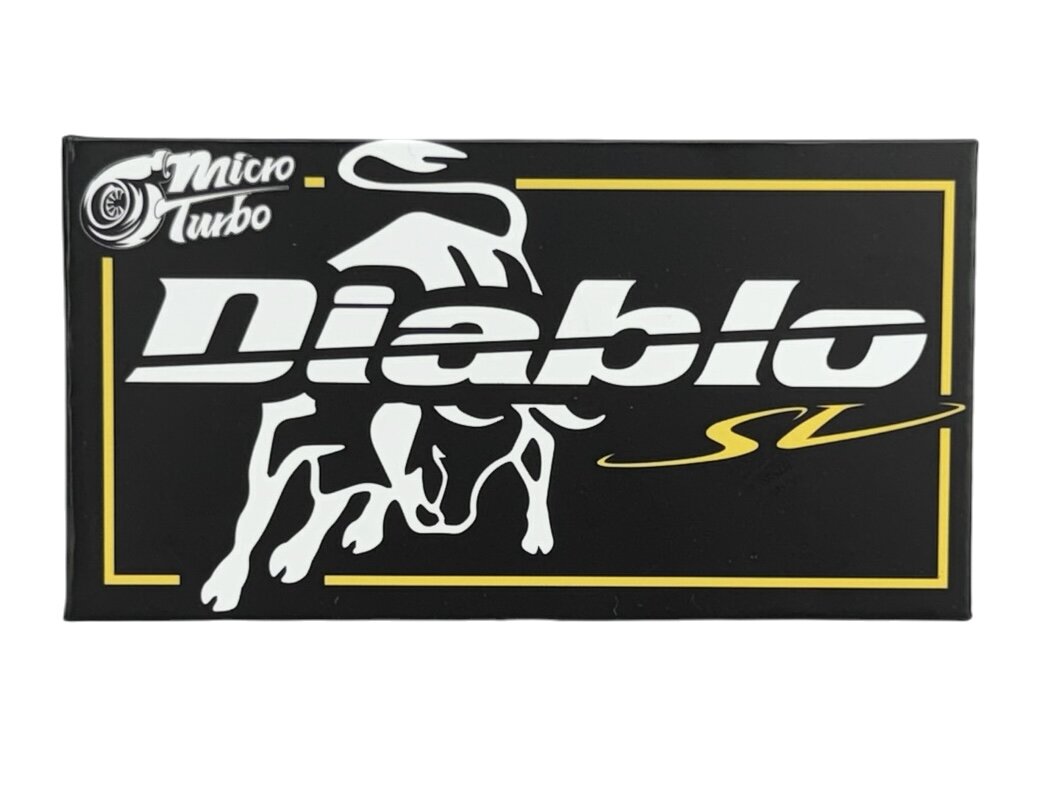 Czarne pudełko z białym napisem \'Diablo\' i żółtym \'SV\', z grafiką byka oraz logo \'Micro Turbo\' w lewym górnym rogu.
