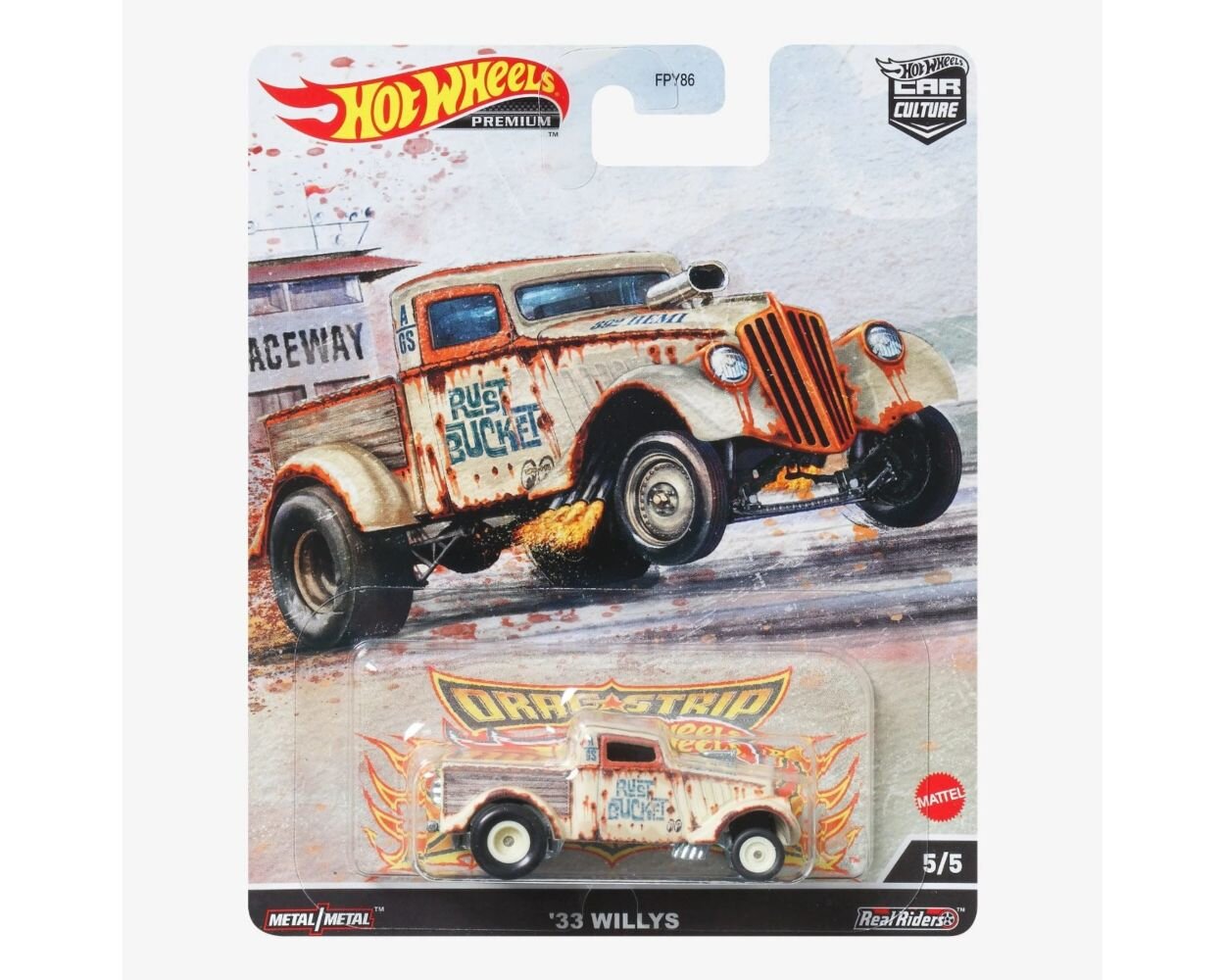 Opakowanie modelu samochodu Hot Wheels Premium z ilustracją pojazdu \'33 Willys na tle toru wyścigowego. Na opakowaniu widnieje napis \'Rust Bucket\' oraz logo Hot Wheels i Mattel.