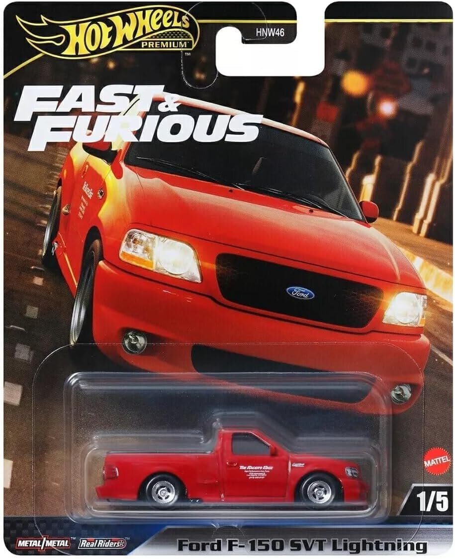 Opakowanie z modelem samochodu Hot Wheels Premium, przedstawiające czerwony pojazd Ford F-150 SVT Lightning z serii Fast & Furious. Na opakowaniu widoczne są napisy: \'Fast & Furious\', \'Metal/Metal\', \'Real Riders\', \'Ford F-150 SVT Lightning\', oraz logo Mattel.