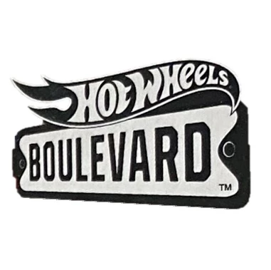 Logo z napisem \'Hot Wheels Boulevard\' na tle przypominającym znak drogowy.
