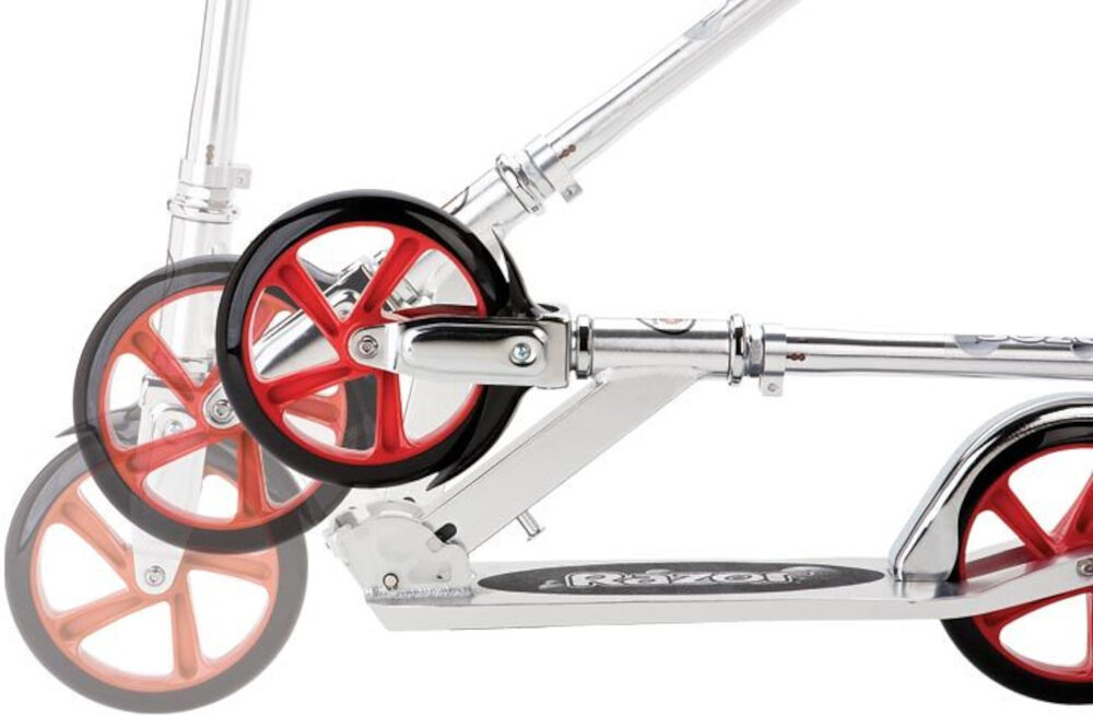 Hulajnoga RAZOR A5 Lux 13073001 Srebrny lekka konstrukcja prosty system składania zajmuje niewiele miejsca