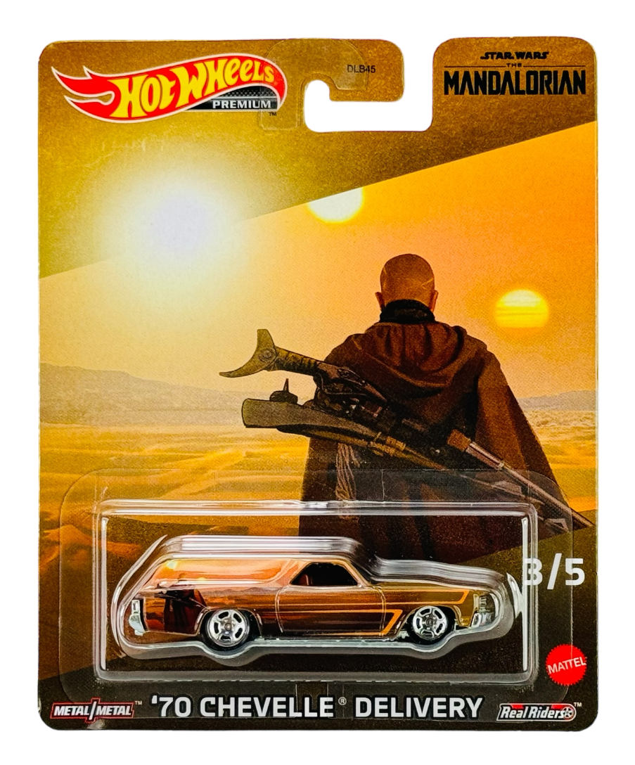 Opakowanie z modelem samochodu \'70 Chevelle Delivery w stylu Hot Wheels Premium, z grafiką nawiązującą do Star Wars: The Mandalorian. Widoczne logo Hot Wheels, napis \'Metal/Metal\', \'Real Riders\' oraz oznaczenie 3/5 i logo Mattel.