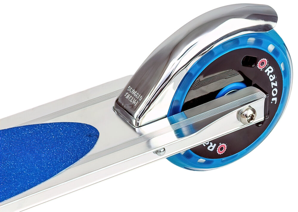 Hulajnoga dla dzieci RAZOR A125 GS Niebieski do rekreacyjnej jazdy po asfalcie do jazdy na betonowych nawierzchniach wybrukowanych chodnikach hamulec tylny nożny w błotniku