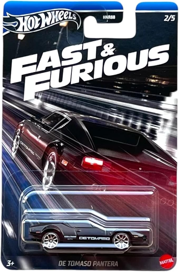 Opakowanie z modelem samochodu Hot Wheels, przedstawiające czarny pojazd De Tomaso Pantera z serii Fast & Furious. Na opakowaniu widnieje logo Hot Wheels oraz napis \'FAST & FURIOUS\', a w dolnej części znajduje się napis \'DE TOMASO PANTERA\'.