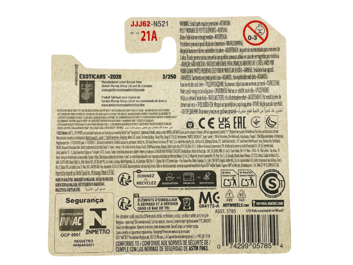 Opakowanie produktu z serii \'EXOTICARS - 2026\', numer 3/250, zawiera różne ostrzeżenia i informacje w kilku językach. Widoczne są symbole certyfikacji oraz kod kreskowy 074299057854.