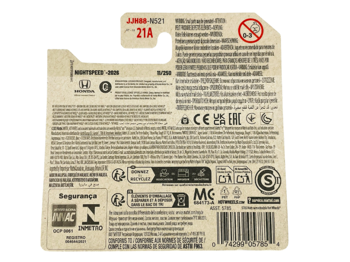 Opakowanie produktu z oznaczeniami i informacjami, w tym \'JJH88-N521\', \'21A\', \'NIGHTSPEED - 2026\', \'11/250\', oraz logo Honda. Widoczne są również symbole recyklingu, ostrzeżenie o wieku 0-3, oraz kod kreskowy \'074299057854\'.