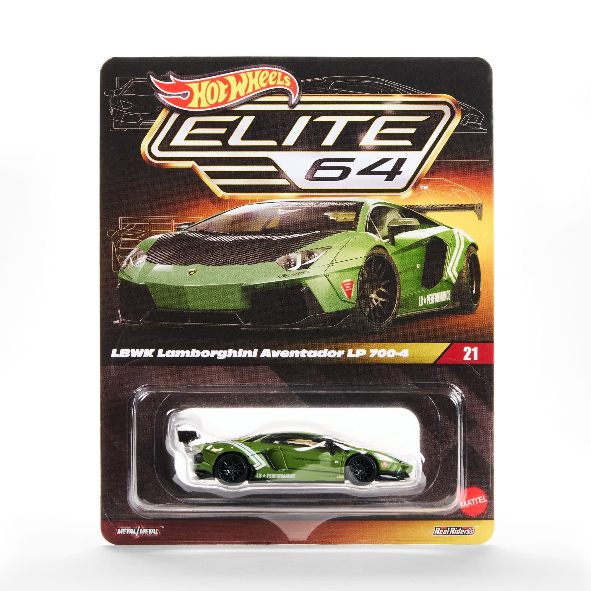Opakowanie z modelem samochodu w skali 1:64, przedstawiające zielony samochód sportowy z napisem \'LBWK Lamborghini Aventador LP 700-4\'. Na górze widoczne jest logo \'Hot Wheels Elite 64\'.