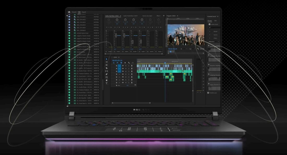 Laptop z wyświetlaczem pokazującym interfejs edytora wideo z wieloma ścieżkami i oknami podglądu. Na obudowie widoczne jest logo ROG.