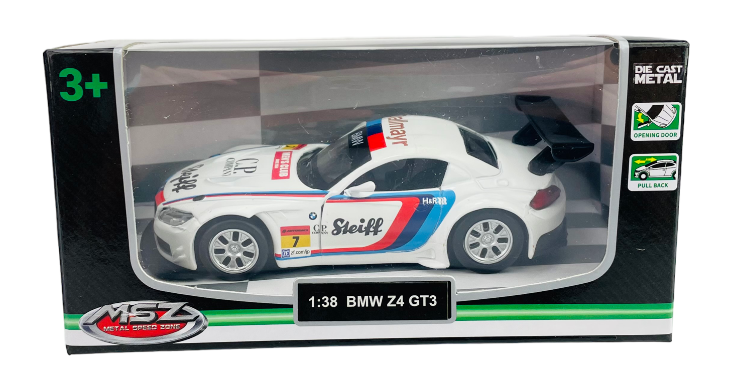 Model samochodu BMW Z4 GT3 w skali 1:38 w białym kolorze z kolorowymi naklejkami, zapakowany w pudełko z przezroczystym frontem. Na pudełku widnieje napis \'MSZ Metal Speed Zone\' oraz oznaczenia \'Die Cast Metal\', \'Opening Door\', \'Pull Back\'.