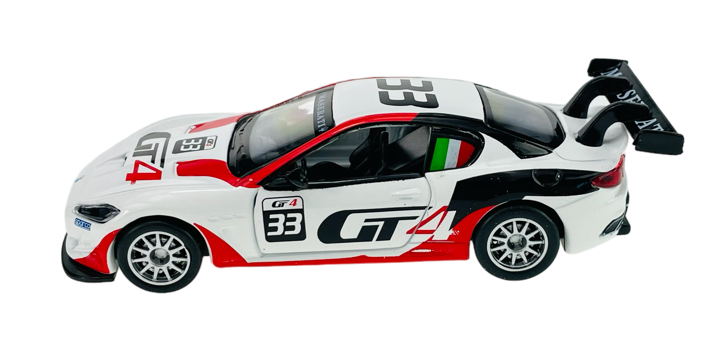 Model samochodu wyścigowego w skali 1:43, w kolorach biało-czerwono-czarnych z numerem 33 i oznaczeniem GT4 na boku. Na tylnej części widoczne jest duże skrzydło z napisem \'SPARCO\'.