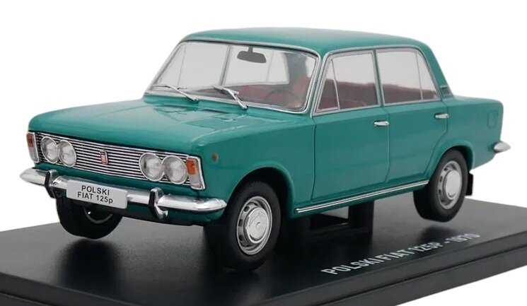 Model samochodu w kolorze zielonym na podstawce z napisem \'POLSKI FIAT 125P - 1970\'. Na tablicy rejestracyjnej widnieje napis \'POLSKI FIAT 125P\'.