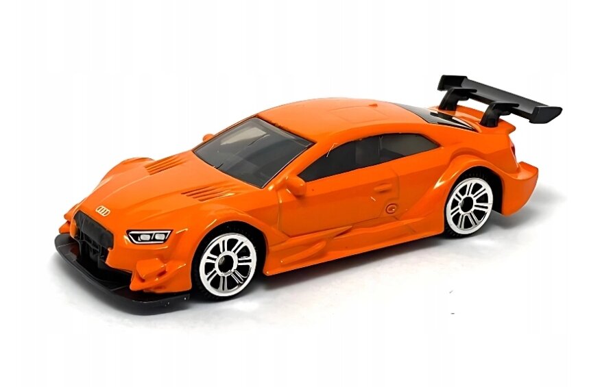 Model samochodu w skali 1:64, pomarańczowy z czarnym spojlerem i białymi felgami. Na przodzie widoczne logo Audi.