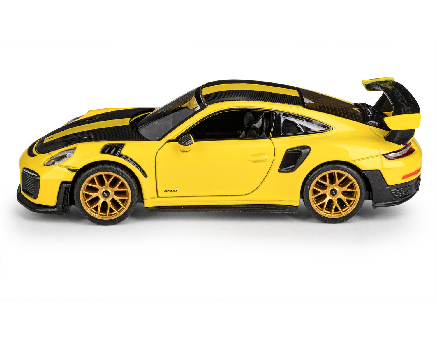Model samochodu w kolorze żółtym z czarnymi detalami, przedstawiający sportowy pojazd z dużym tylnym spojlerem i złotymi felgami. Na boku widoczny napis \'GT2 RS\'.