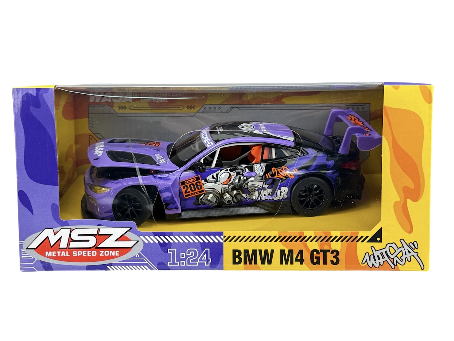 Model samochodu BMW M4 GT3 w skali 1:24 w fioletowym kolorze z grafiką na boku, zapakowany w pudełko z napisem \'MSZ METAL SPEED ZONE\'.