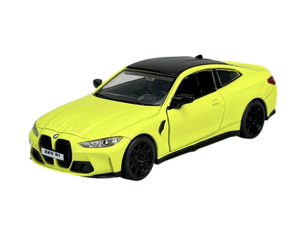 Model samochodu w kolorze żółtym z czarnym dachem, oznaczony tablicą rejestracyjną \'BMW M4\'.