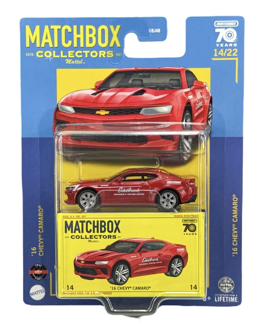 Opakowanie z modelem samochodu \'16 Chevy Camaro w kolorze czerwonym, oznaczone jako Matchbox Collectors. Na opakowaniu widnieje napis \'MATCHBOX COLLECTORS Mattel\' oraz \'70 YEARS 14/22\'.