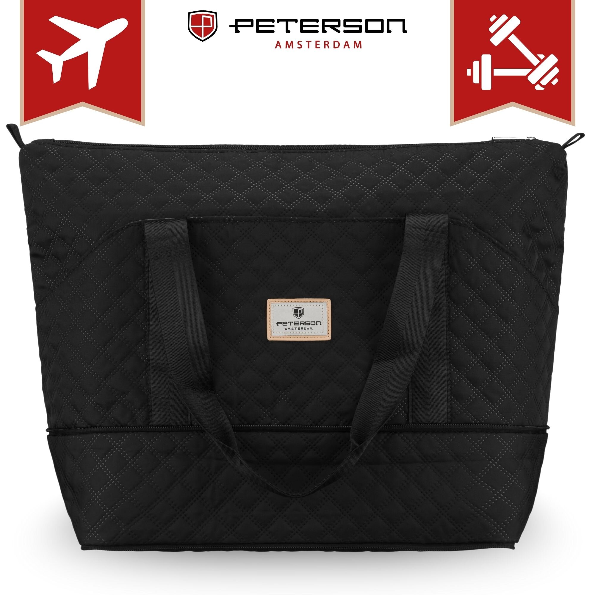 Czarna, pikowana torba sportowa z logo \'Peterson Amsterdam\' na przodzie. W tle widoczne są symbole samolotu i hantli na czerwonym tle.