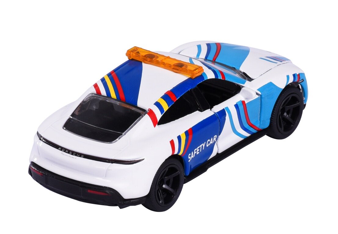 Model samochodu w skali 1:64 przedstawiający Porsche Taycan Turbo S w wersji Safety Car, z białym nadwoziem ozdobionym niebieskimi i czerwonymi paskami oraz pomarańczowym światłem ostrzegawczym na dachu. Na boku pojazdu widoczny jest napis \'SAFETY CAR\'.