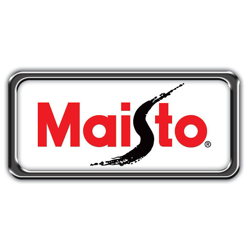Logo z napisem \'Maisto\' w czerwonym kolorze na białym tle, z czarnym elementem graficznym w kształcie pędzla.