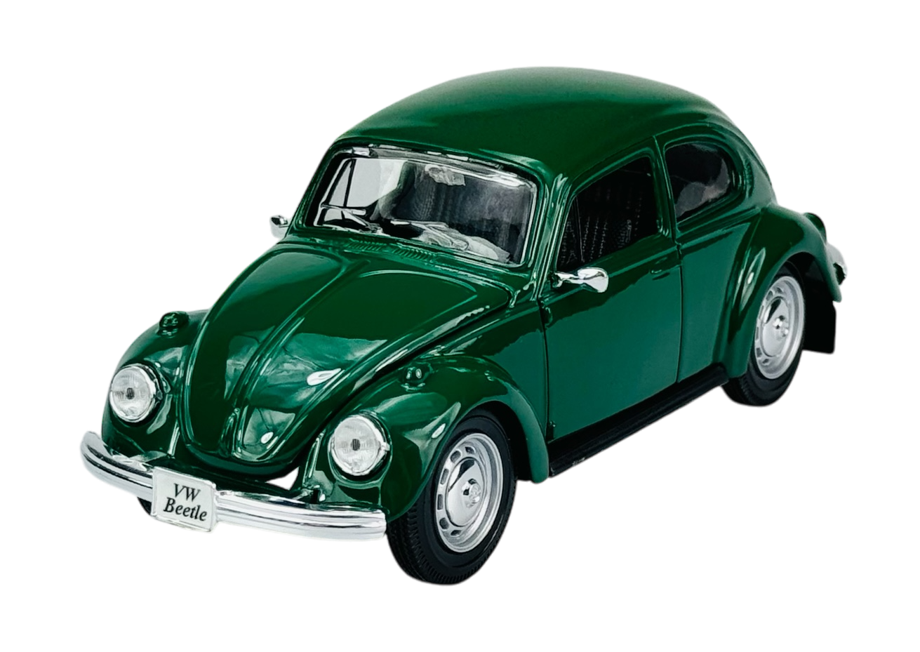 Model samochodu w kolorze zielonym, przedstawiający klasyczny VW Beetle. Na tabliczce z przodu widnieje napis \'VW Beetle\'.