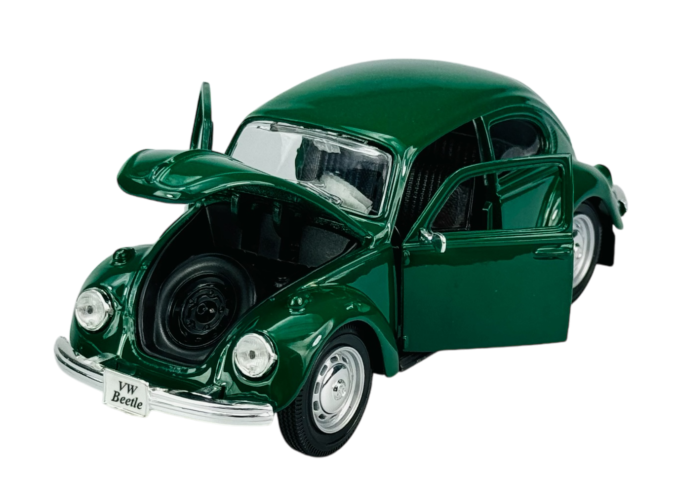 Zielony model samochodu VW Beetle z otwartymi drzwiami i maską, widoczny jest szczegółowy wnętrze oraz koło zapasowe. Na tabliczce z przodu widnieje napis \'VW Beetle\'.