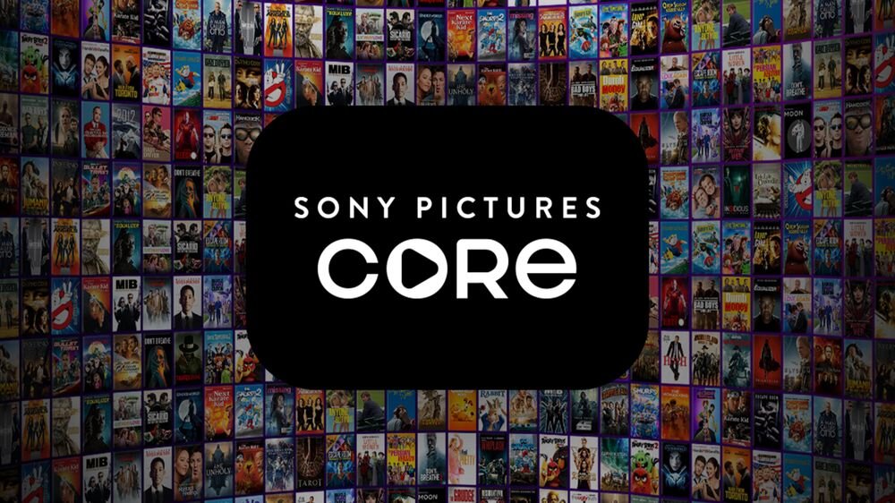 Na środku obrazu znajduje się czarne logo z białym napisem \'SONY PICTURES CORE\'. W tle widoczna jest mozaika złożona z wielu kolorowych okładek filmowych.