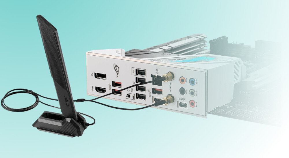 Obraz przedstawia tylny panel płyty głównej z różnymi portami, w tym USB, HDMI i audio. Obok znajduje się antena WiFi podłączona do panelu.