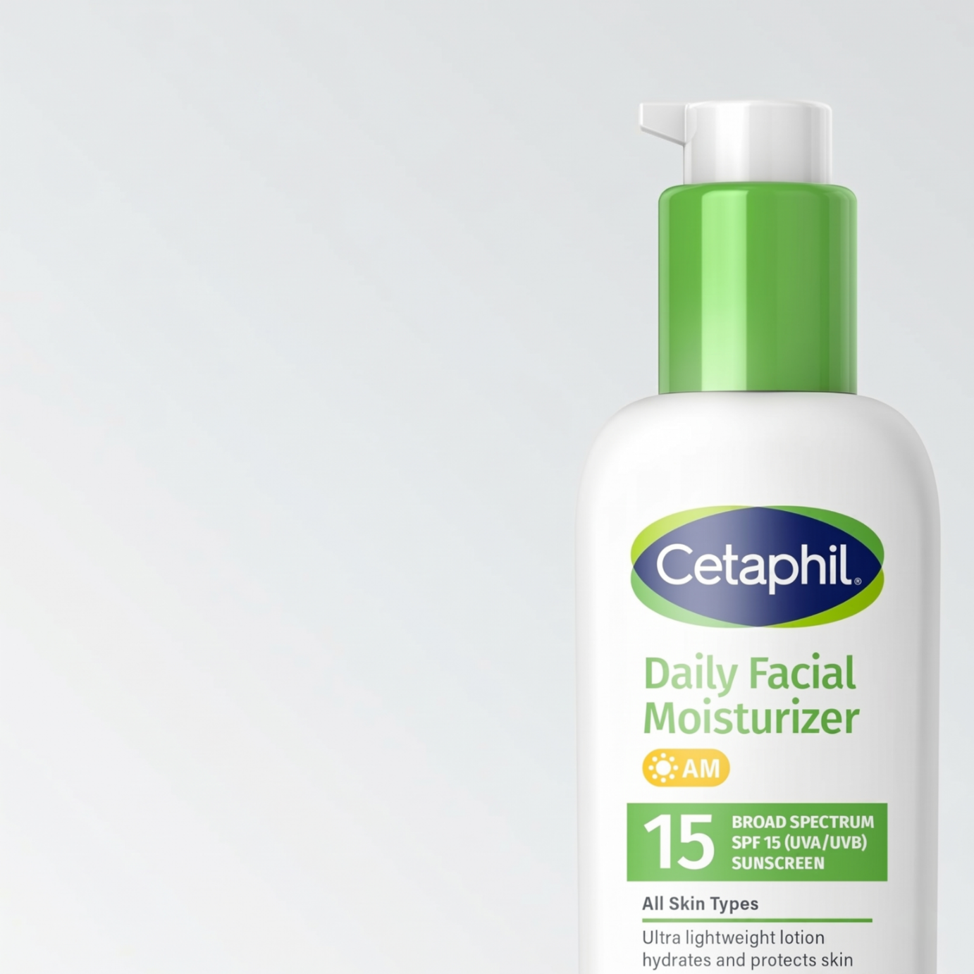 Biała butelka z zieloną pompką, na której widnieje logo \'Cetaphil\'. Tekst na etykiecie: \'Daily Facial Moisturizer AM 15 Broad Spectrum SPF 15 (UVA/UVB) Sunscreen All Skin Types Ultra lightweight lotion hydrates and protects skin\'.