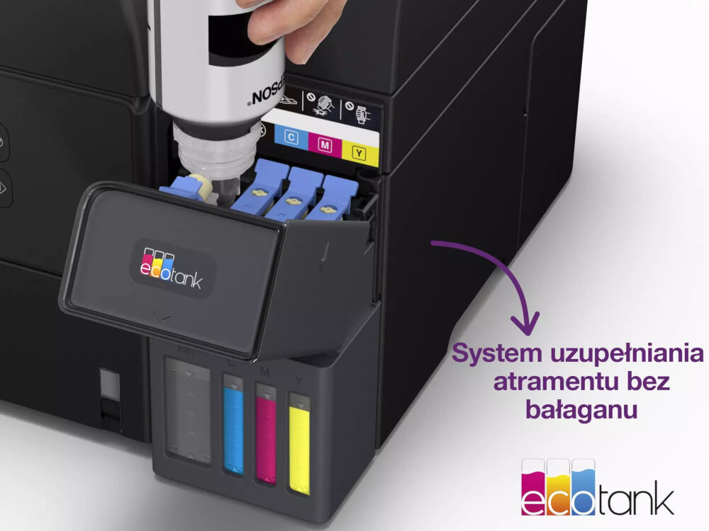 Osoba napełnia pojemnik z atramentem w urządzeniu wielofunkcyjnym, obok widoczny jest napis \'System uzupełniania atramentu bez bałaganu\'. Na urządzeniu znajduje się logo \'ecotank\'.