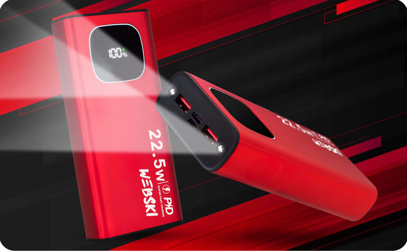 Czerwony powerbank z wyświetlaczem pokazującym 100% naładowania oraz dwoma portami USB i jednym portem USB-C. Na obudowie widoczny jest napis \'22.5W WEBSKI PD\'.