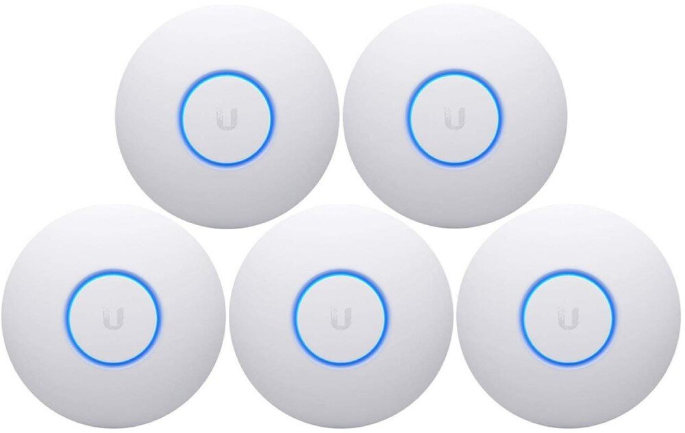 Punkt dostępu UBIQUITI UAP-NANOHD-5 2.4 / 5 GHz, Wi-Fi (5 szt.) Zestaw pięciu identycznych punktów dostępowych z niebieskim podświetleniem ułożonych w formację piramidy, opis